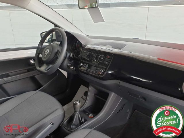 VOLKSWAGEN up! usata, con MP3