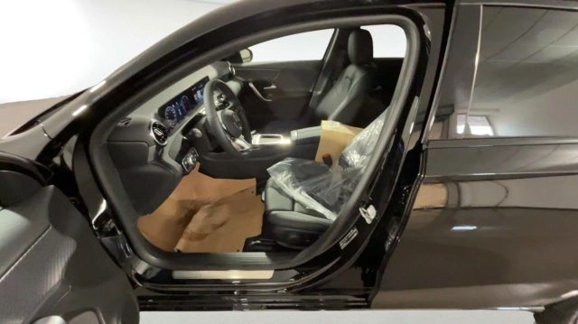 MERCEDES-BENZ A 180 usata, con Chiusura centralizzata