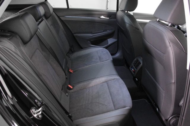 VOLKSWAGEN Golf usata, con Climatizzatore