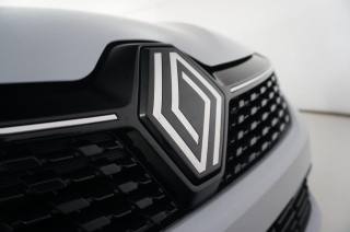 RENAULT Clio usata, con Touch screen