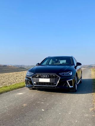 AUDI A4 Avant 40 TDI S tronic Business Advanced