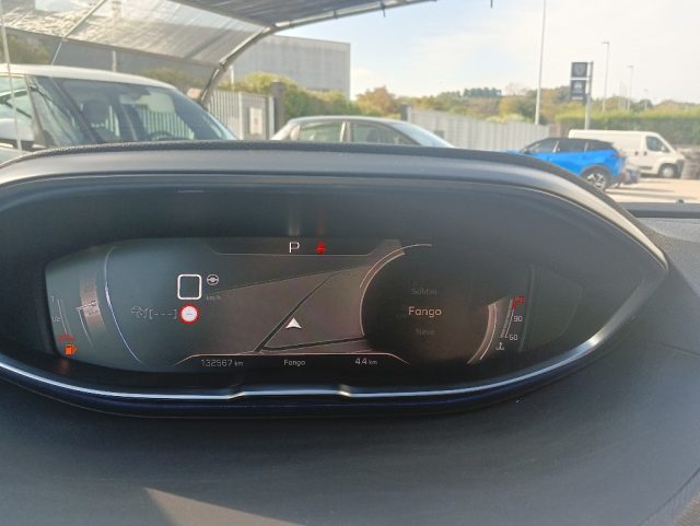 PEUGEOT 3008 usata, con Touch screen