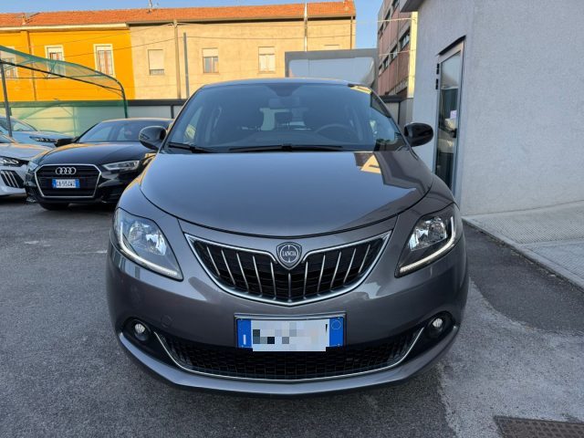 LANCIA Ypsilon usata, con ESP