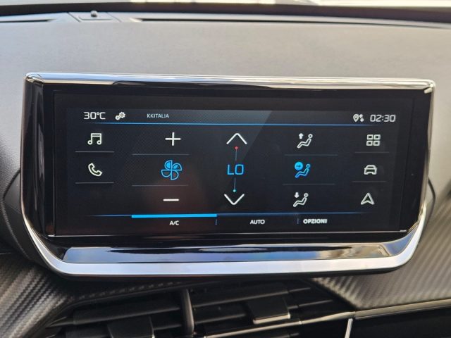 PEUGEOT 2008 usata, con Sedile posteriore sdoppiato