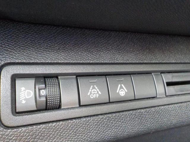 PEUGEOT 3008 usata, con Vivavoce