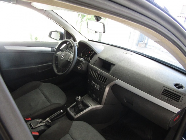 OPEL Astra usata, con Boardcomputer