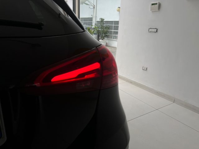 MERCEDES-BENZ A 180 usata, con Controllo automatico clima