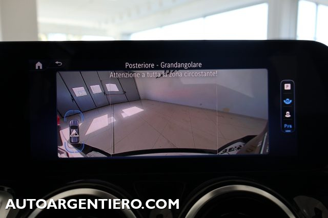 MERCEDES-BENZ GLB 180 usata, con Controllo vocale