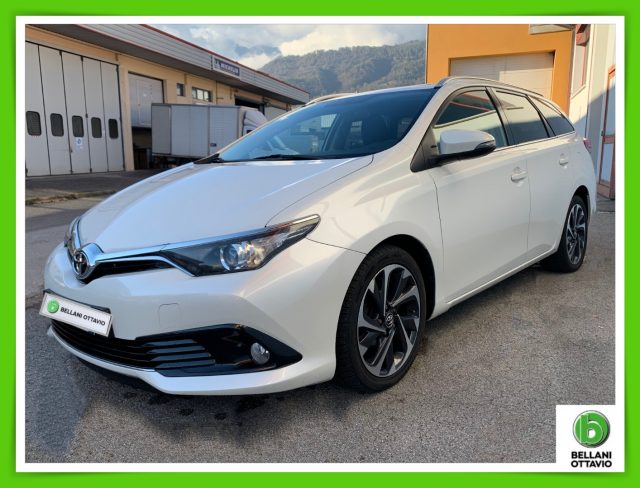 TOYOTA Auris Touring Sports usata, con Airbag laterali