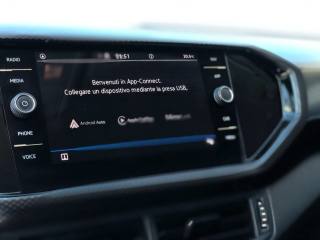 VOLKSWAGEN T-Cross usata, con Sensori di parcheggio posteriori