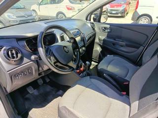 RENAULT Captur usata 9