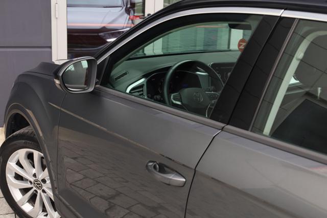 VOLKSWAGEN T-Roc usata, con USB