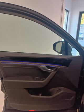 VOLKSWAGEN Touareg usata, con Fendinebbia