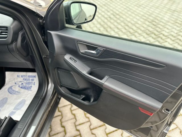 FORD Kuga usata, con Sistema di navigazione