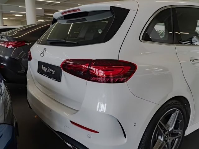 MERCEDES-BENZ B 200 usata, con Alzacristalli elettrici