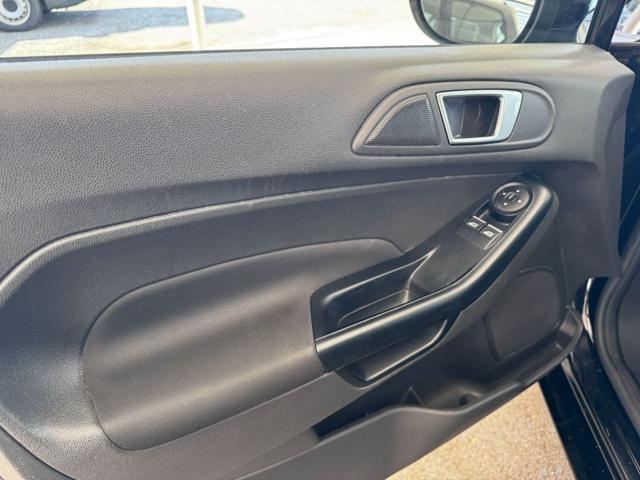 FORD Fiesta usata, con Airbag testa