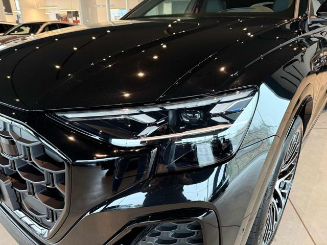 AUDI Q8 usata, con Alzacristalli elettrici
