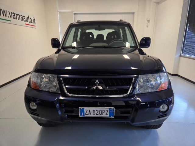 MITSUBISHI Pajero usata, con Airbag