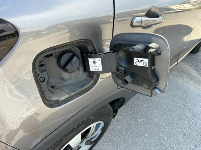 RENAULT Captur usata, con Sensori di parcheggio posteriori