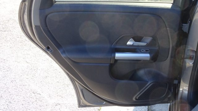 MERCEDES-BENZ B 200 usata, con Climatizzatore automatico, 2 zone