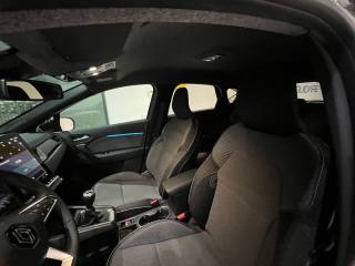 RENAULT Captur usata, con Sensori di parcheggio anteriori