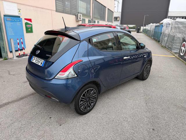 LANCIA Ypsilon usata, con Airbag