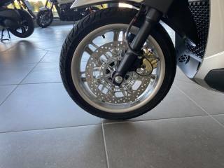 PIAGGIO Beverly 300 i.e. usata 9