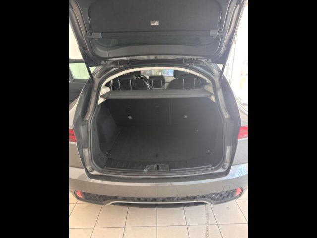 JAGUAR E-Pace usata, con Interni in pelle