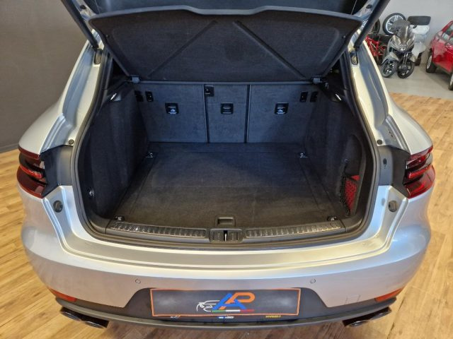 PORSCHE Macan usata, con Autoradio