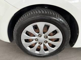 KIA Carens usata 29