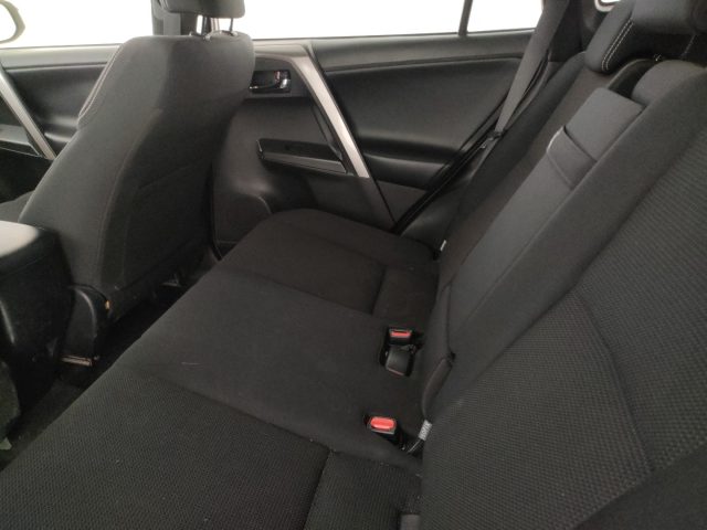 TOYOTA RAV 4 usata, con Controllo automatico clima