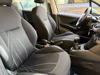 PEUGEOT 208 usata, con ESP