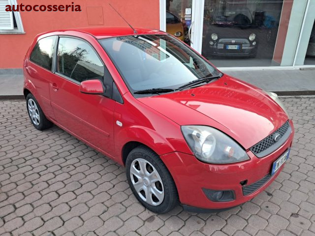 FORD Fiesta usata, con ABS