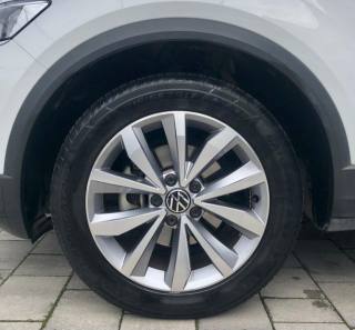 VOLKSWAGEN T-Roc usata, con Isofix