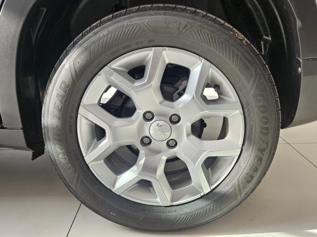 JEEP Avenger usata, con Volante in pelle