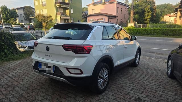 VOLKSWAGEN T-Roc usata, con Autoradio