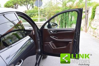 PORSCHE Macan usata, con Controllo elettronico della corsia