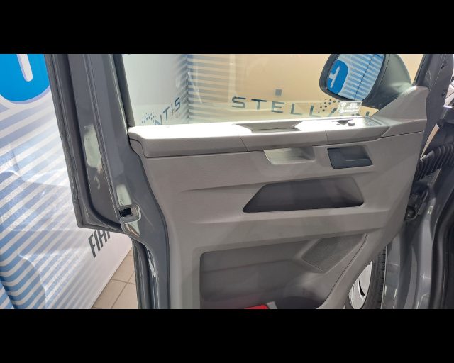 VOLKSWAGEN T6 Caravelle usata 21
