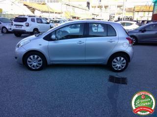 TOYOTA Yaris usata, con Airbag