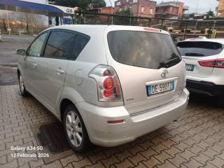 TOYOTA Corolla Verso usata, con Airbag