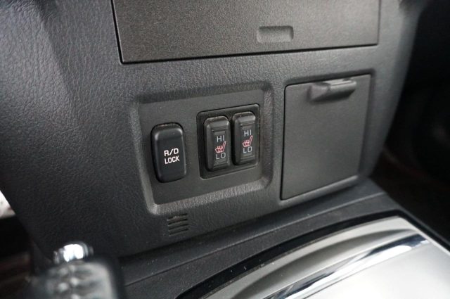 MITSUBISHI Pajero usata, con Luci diurne LED