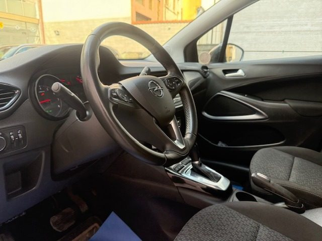 OPEL Crossland usata, con Controllo automatico clima