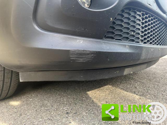 RENAULT Trafic usata, con USB