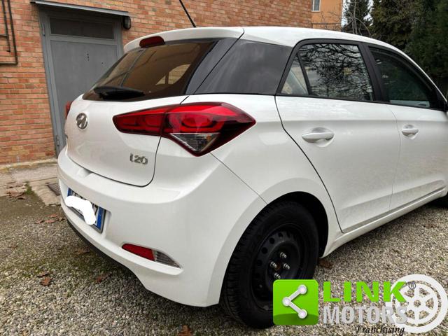 HYUNDAI i20 usata, con Chiusura centralizzata