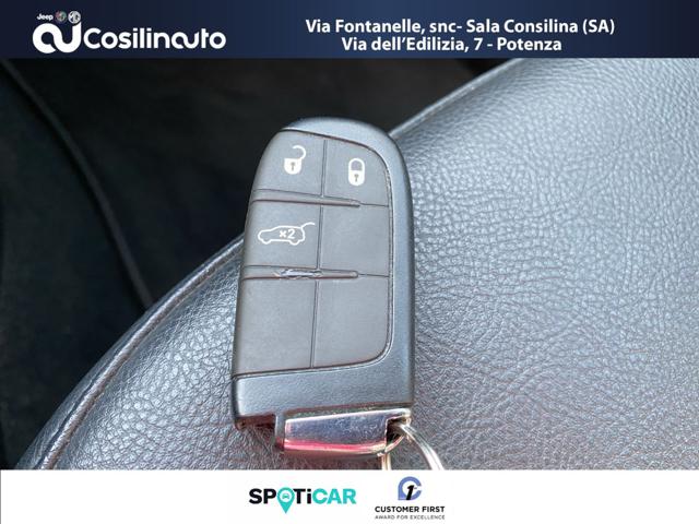 JEEP Compass usata, con Sedile posteriore sdoppiato