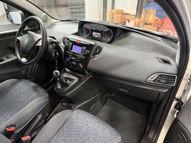 LANCIA Ypsilon usata, con ESP