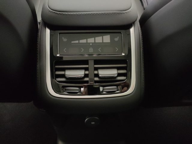 VOLVO XC90 usata, con Sedili riscaldati
