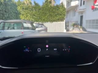PEUGEOT 2008 usata, con Fari Xenon