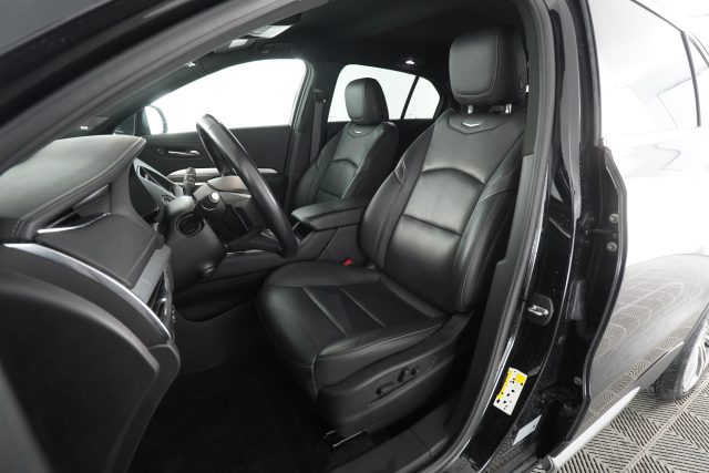 CADILLAC XT4 usata 11