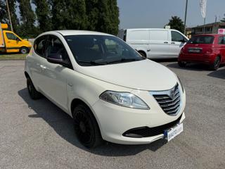 LANCIA Ypsilon usata, con Autoradio